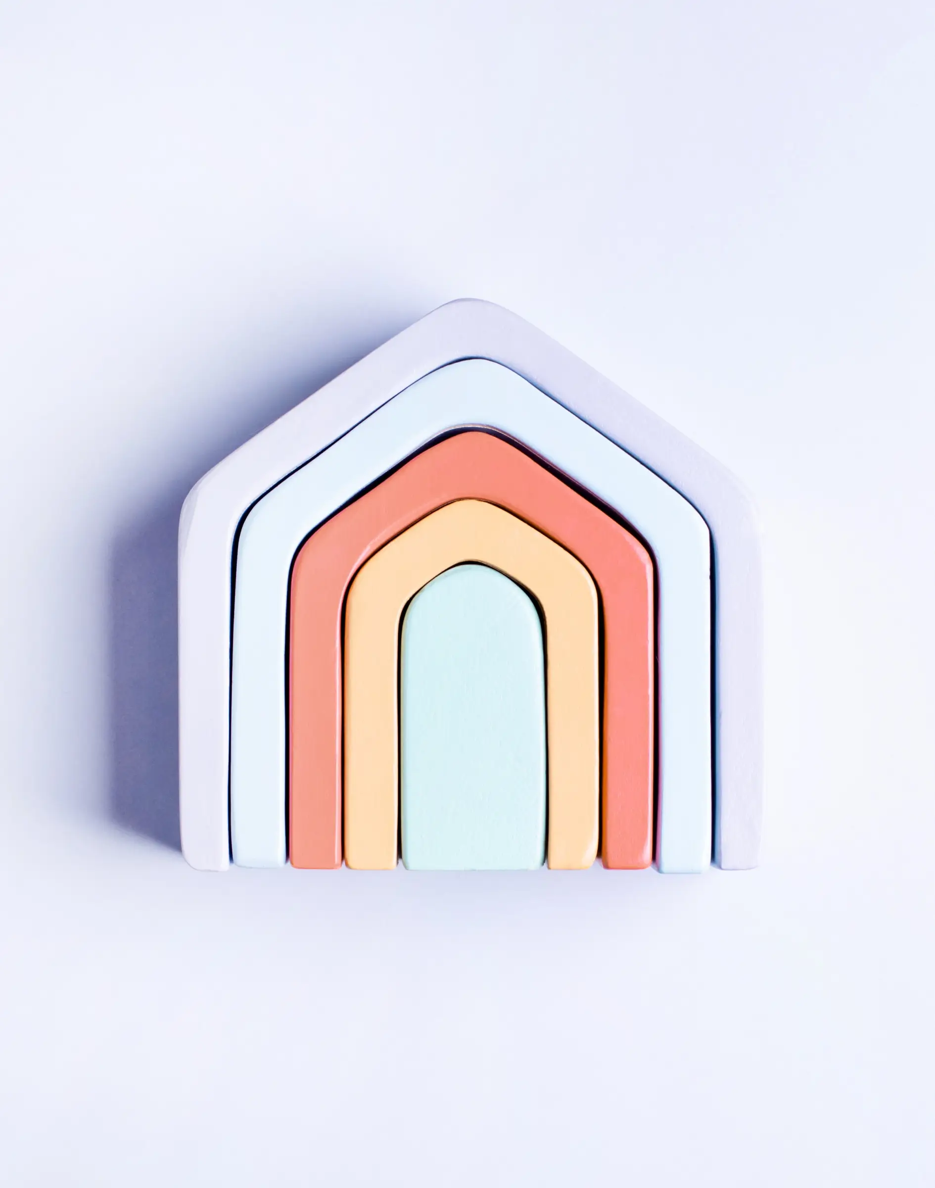 Kinder Holzspielzeug - pastellfarbenes Pyramidenspiel